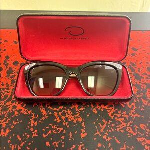 Oscar de la Renta 55mm Glam Cat Eye sunglasses Black/Ivory Frame Smokey Lens EUC
